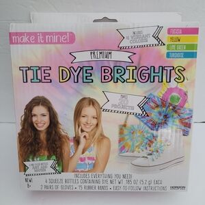 NEW Make it Mine Premium Tie Dye Brights Kit 20 Projects DIY Shirt Shoes Bag NIB